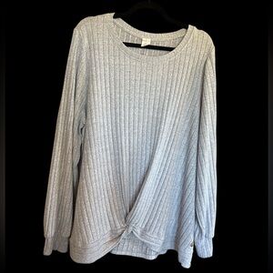 Livi Long Sleeve Pull-over Top. Ribbed Super Soft Size 22/24 Twist Front